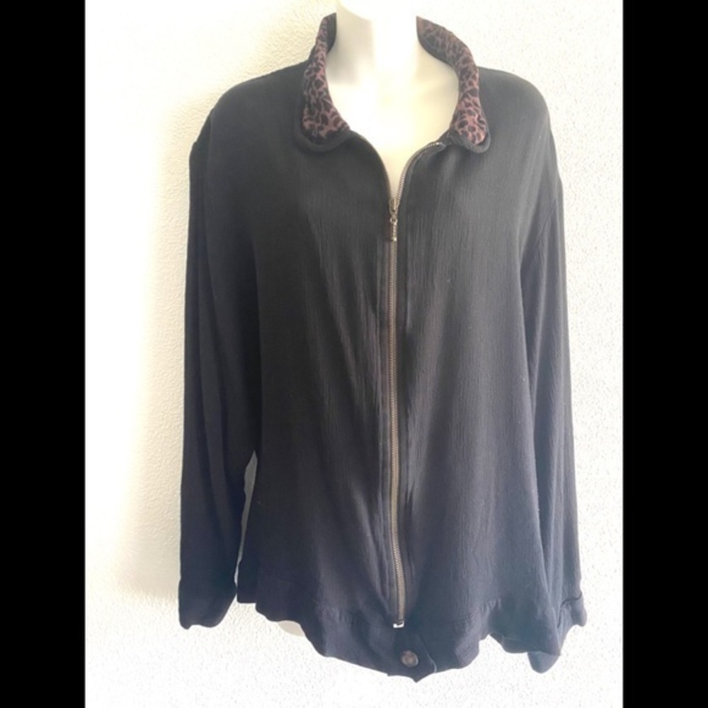 CM Shapes black full zip with cheetah print collar sweater jacket size 3X